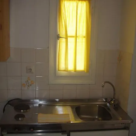 Apart Otel Kalamies Drios